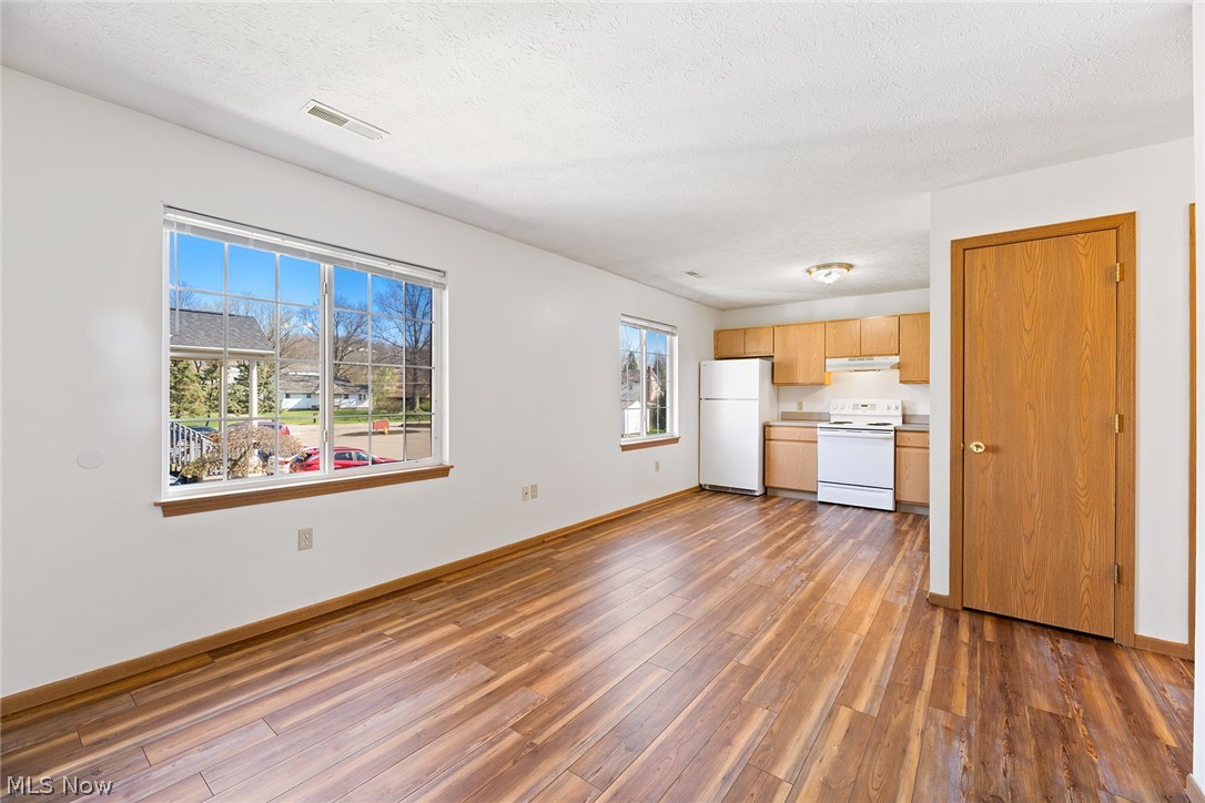Springfield - Commercial Sale