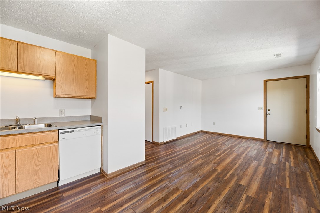 Springfield - Commercial Sale