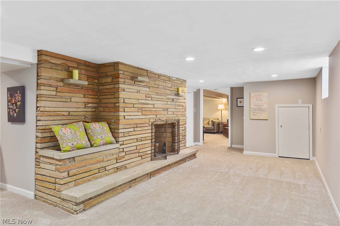 Meadow Lane Bldrs & Mdw Land - Residential