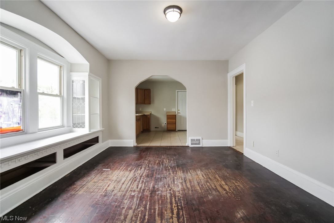 Garfield Pkwy - Residential Income