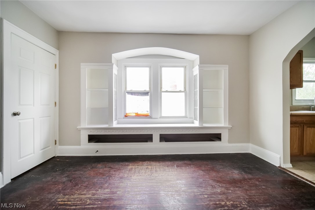 Garfield Pkwy - Residential Income