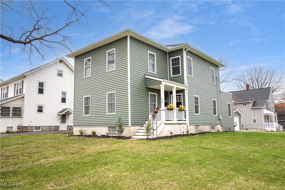 249 N Elmwood Avenue, Medina, Ohio image 1