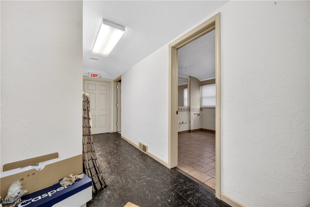 South Euclid, Ohio 44121, United States, ,Commercial,Active,254576