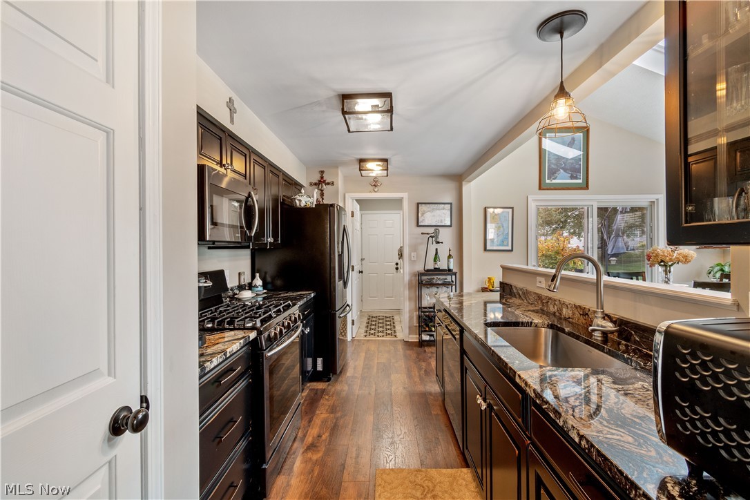 Stonecreek Diminiums - Residential