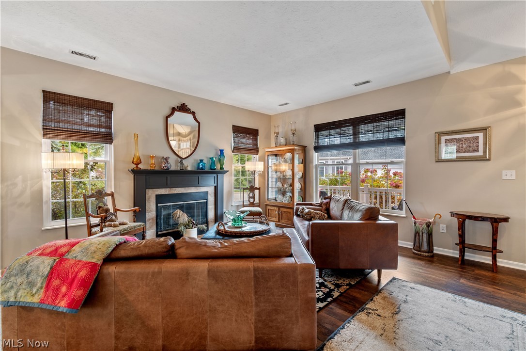 Stonecreek Diminiums - Residential