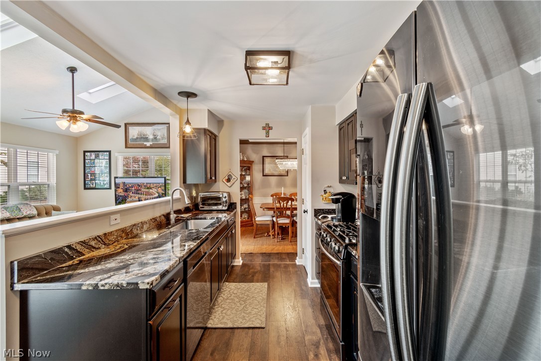 Stonecreek Diminiums - Residential