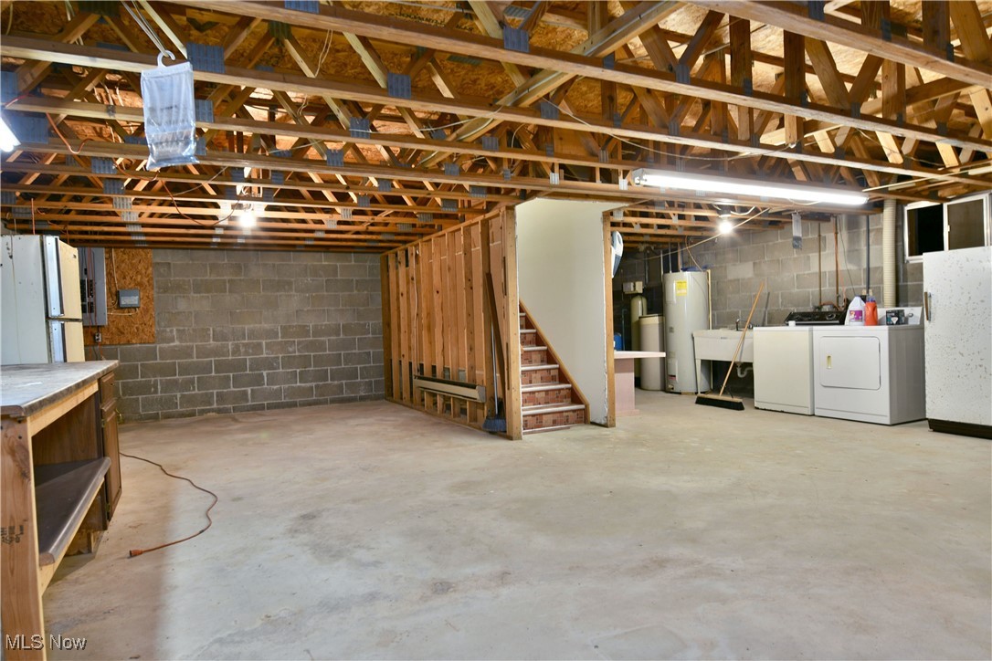 5990 Stewart Sharon Road, Hubbard, Ohio image 35