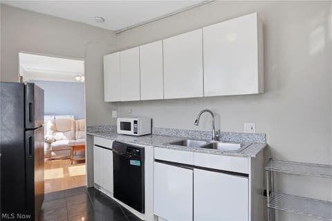 Tiny photo for 11430 Cedar Glen Parkway #B5, Cleveland, OH 44106 (MLS # 5239559)