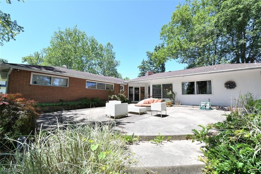 This ranch home that is on the golf course offers 4 bedrooms 2 full baths, large living room and family room on the main floor, Master suite offer a sitting room over looking the golf course, finished lower level and  2 car garage