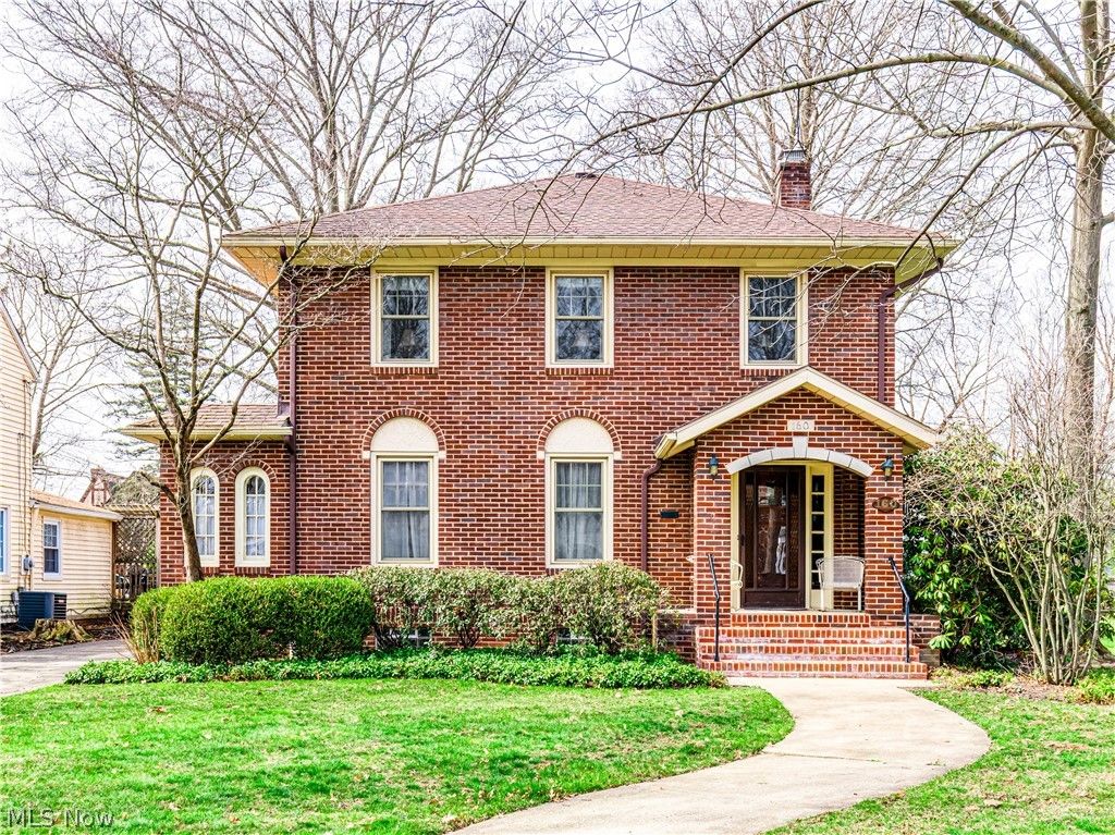 Photo of 160 Castle Boulevard, Akron, OH 44313 (MLS # 5199760)