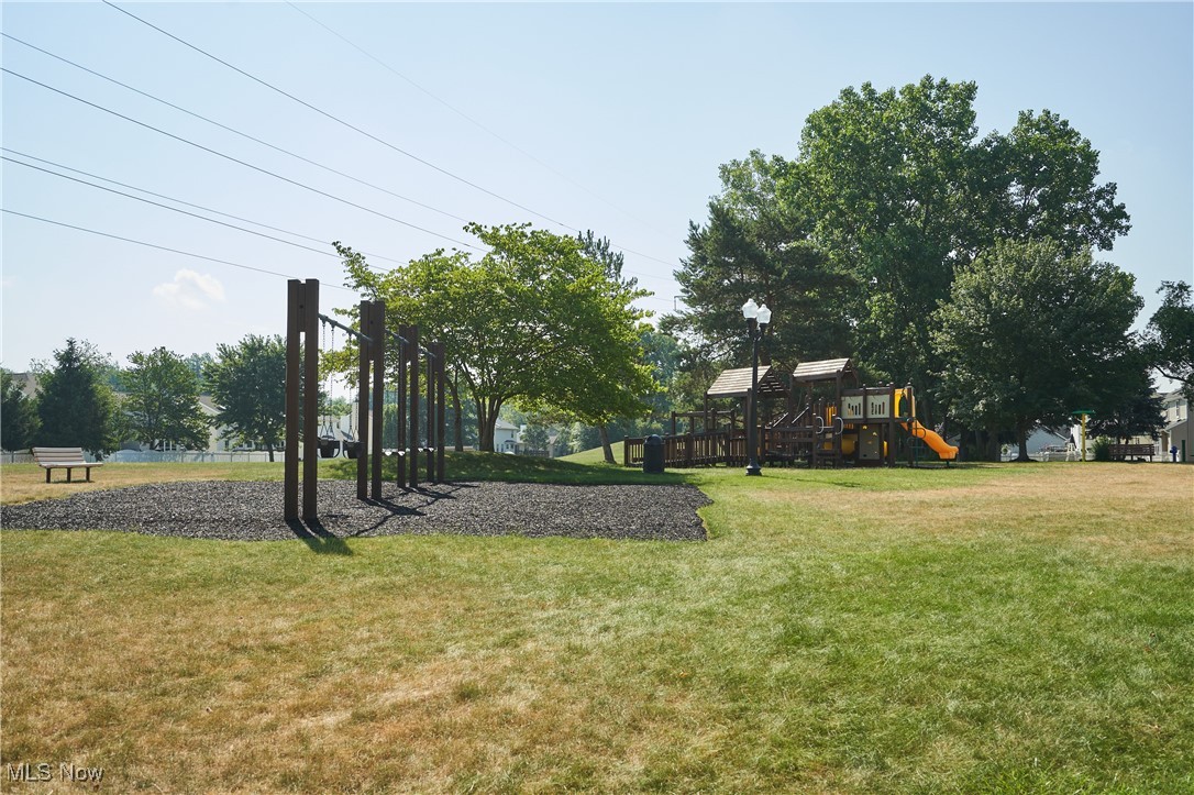 2169 Stonehenge Circle, Akron, Ohio image 22