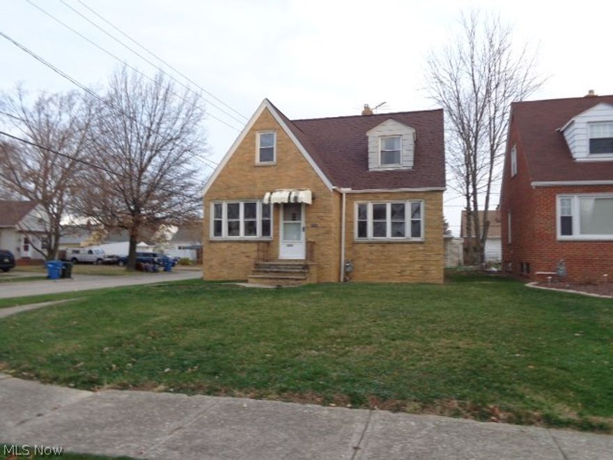 Brick Bungalow!!Parma Circle!!4 bedrooms!!2 baths!!2 car garage!!fresh paint--new carpet and flooring!!Appliances!!2 year lease!!Move in now!!