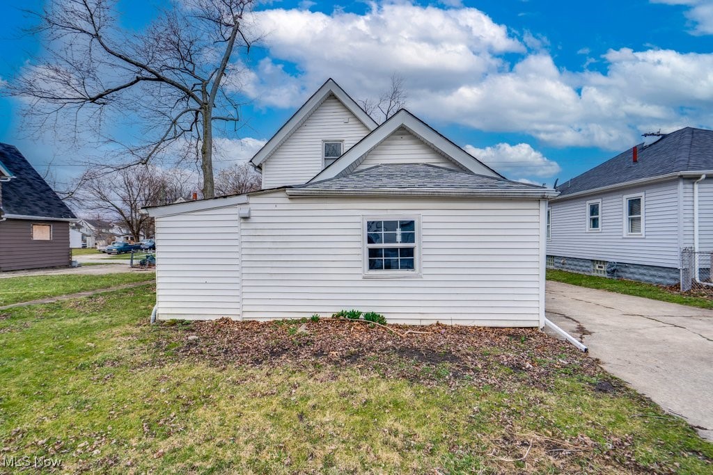 2613 Lexington Avenue, Lorain, Ohio image 25