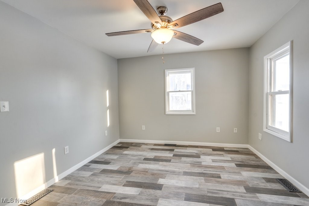 2613 Lexington Avenue, Lorain, Ohio image 13