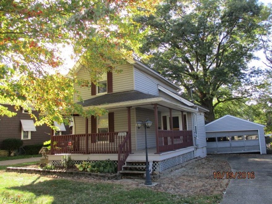 2 bedroom colonial with attached 2 car garage, full basement, fenced yard and rear patio.