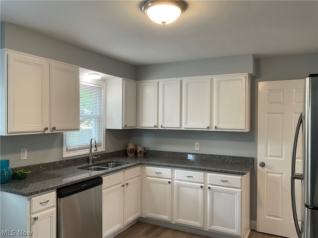 M J Mixs - Residential