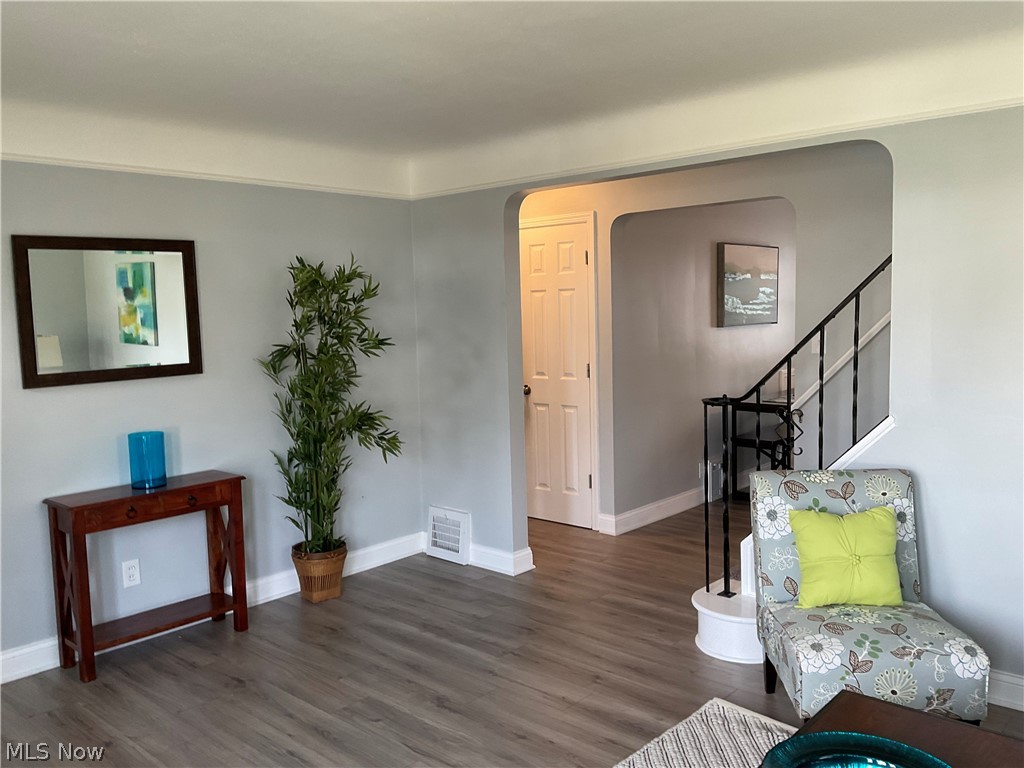 M J Mixs - Residential