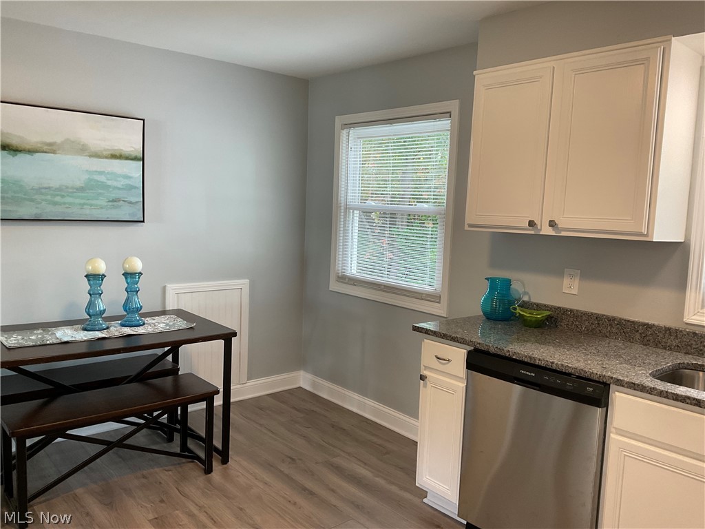 M J Mixs - Residential