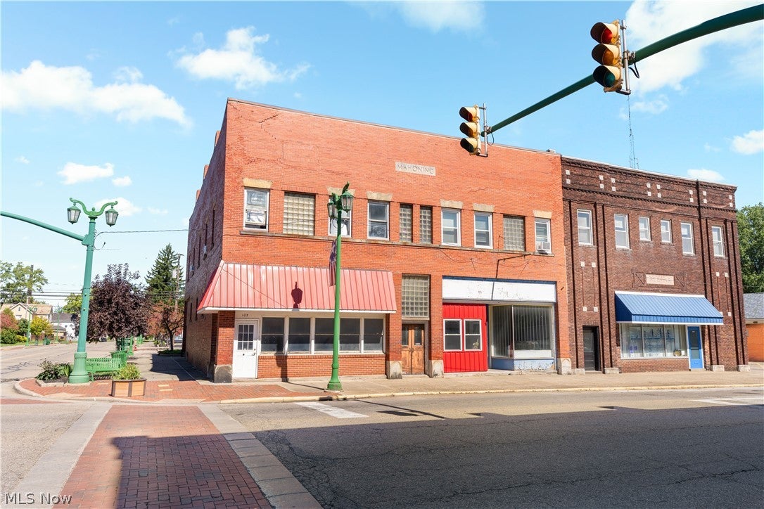 105/107/109 E Ohio Avenue