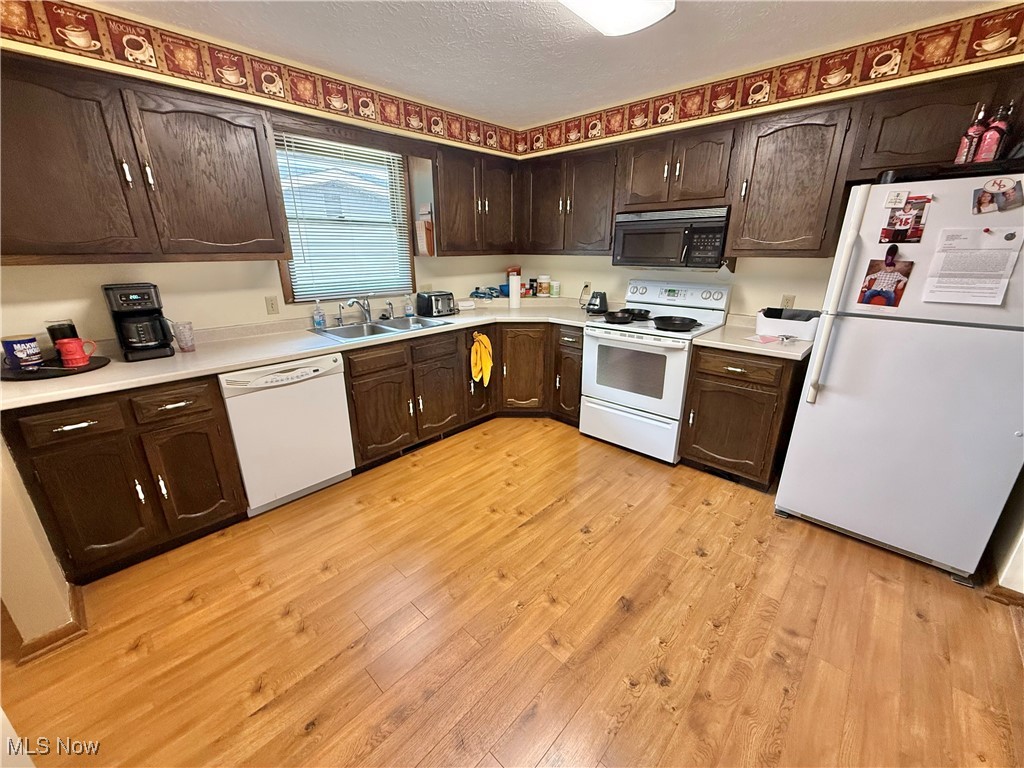 644 Orchard Avenue, New Philadelphia, Ohio image 4