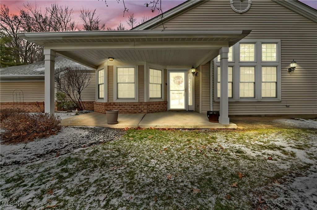 Photo of 12 Community Drive, Avon Lake, OH 44012 (MLS # 5177066)