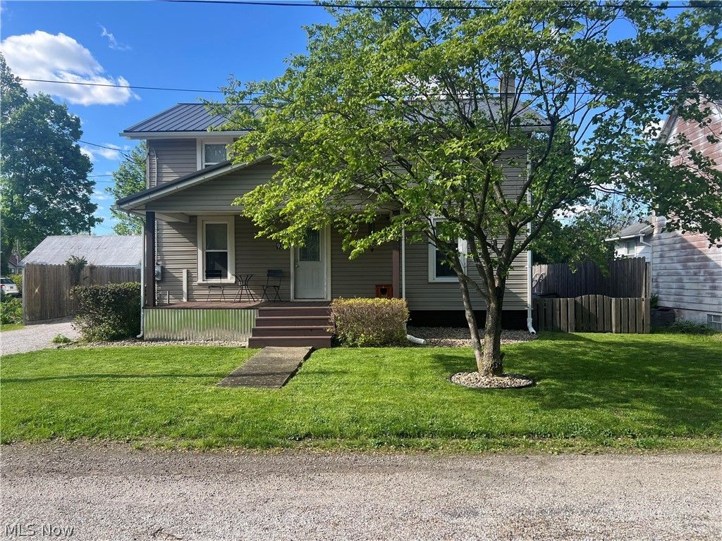 Photo of 9338 Linden Road NW, Minerva, OH 44657 (MLS # 5210103)