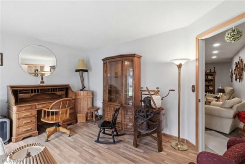 Tiny photo for 310 Bridgewater Lane, Chardon, OH 44024 (MLS # 5255574)