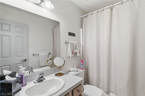 Tiny photo for 310 Bridgewater Lane, Chardon, OH 44024 (MLS # 5255574)