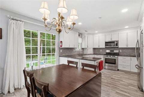 Tiny photo for 310 Bridgewater Lane, Chardon, OH 44024 (MLS # 5255574)