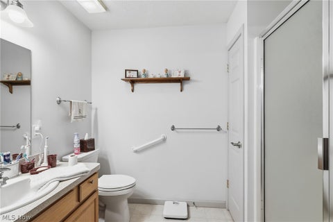 Tiny photo for 310 Bridgewater Lane, Chardon, OH 44024 (MLS # 5255574)
