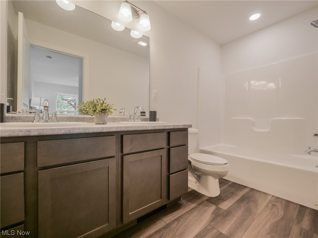 Brentwood Village 03/R Dvoraks - Residential