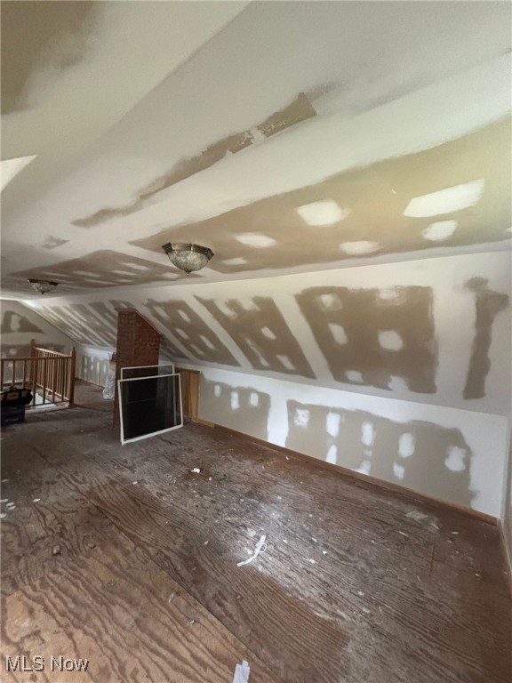 1055 Whittier Avenue, Akron, Ohio image 24