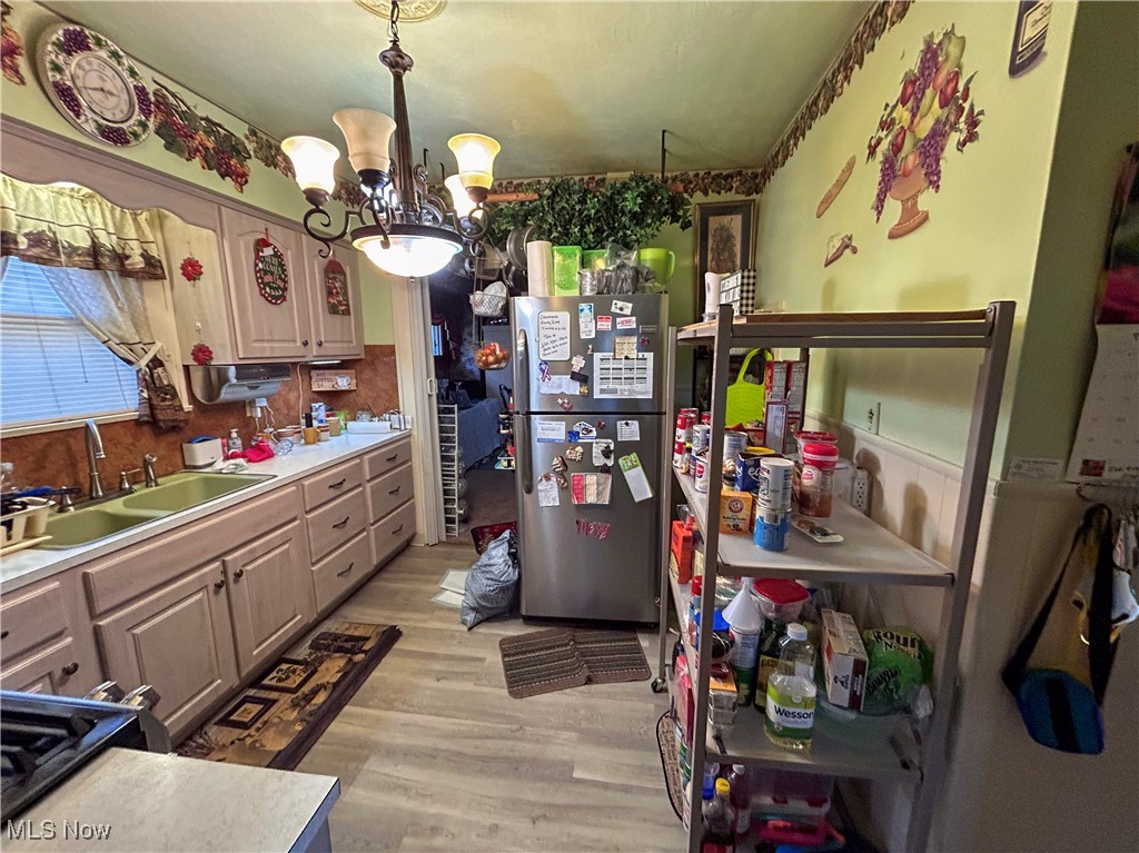 354 E Indianola Avenue, Youngstown, Ohio image 3