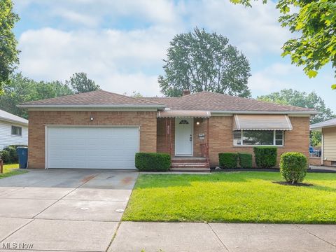 6909 Maplewood Road, Parma Heights, OH 44130 - #: 5129984