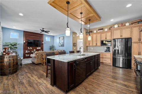Tiny photo for 802 Shadow Creek Trail, Amherst, OH 44001 (MLS # 5255194)