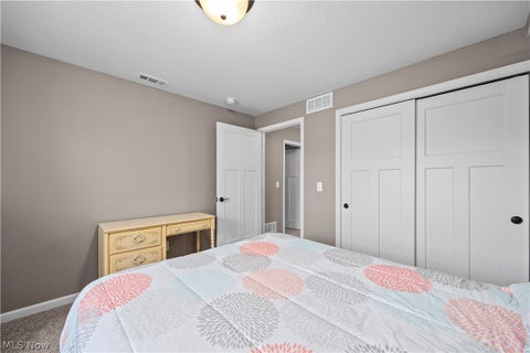 Tiny photo for 802 Shadow Creek Trail, Amherst, OH 44001 (MLS # 5255194)
