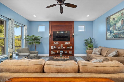 Tiny photo for 802 Shadow Creek Trail, Amherst, OH 44001 (MLS # 5255194)
