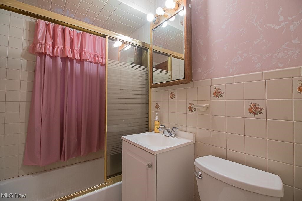 Euclid, Ohio 44132, United States, 3 Bedrooms Bedrooms, ,2 BathroomsBathrooms,Residential,Active,223528