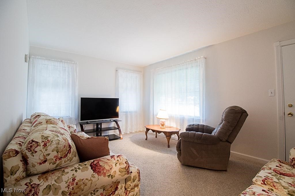 Euclid, Ohio 44132, United States, 3 Bedrooms Bedrooms, ,2 BathroomsBathrooms,Residential,Active,223528