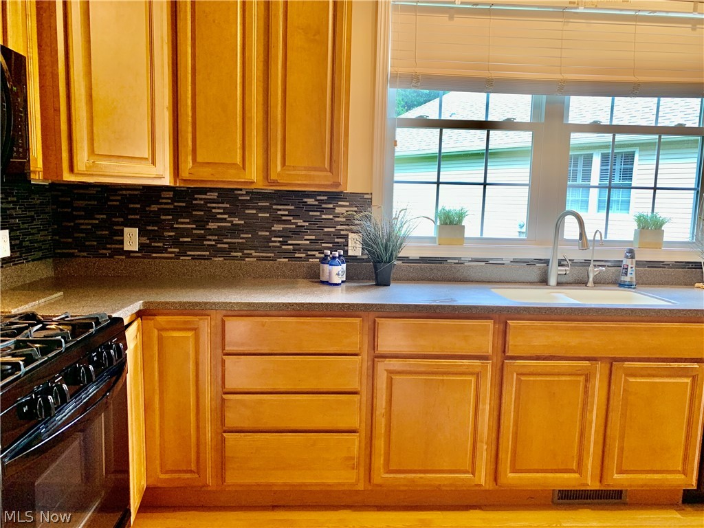 Laurel Woods - Residential Lease