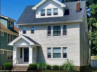 Very large 3 bed, 1 bath - 1st floor unit that was just renovated! New kitchen with Shaker cabinets, high-end Quartzite stone, & stainless appliances. New windows. Great size rooms. A large walk-in closet in front bedroom. Plus, a bonus sun porch off the back for enjoying outdoor living. A washer & dryer are provided. 1 parking space included in driveway.
Tenant pays gas & electric. Owner pays water, sewer, trash, grass.