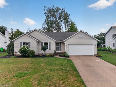 Homes For Sale - 5078 Hanover Drive<br/> Medina, OH 44256
