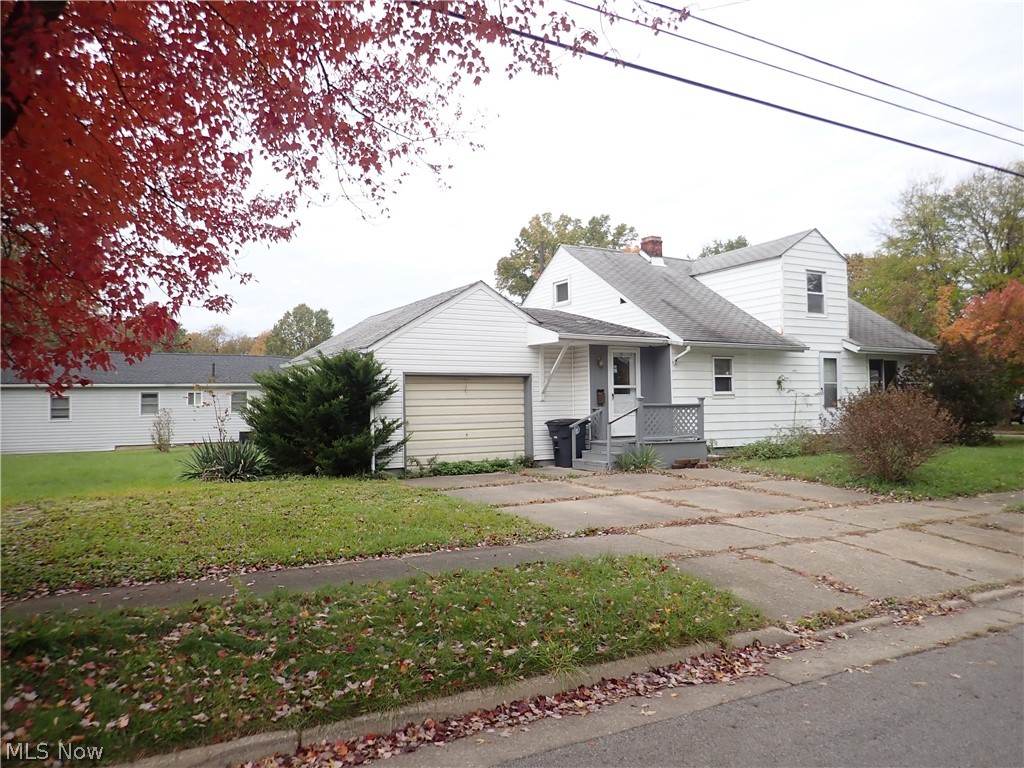 Attention investors or owner occupants looking for a sweat equity! Spacious bungalow with 3 bedrooms, 1 bathroom. Large kitchen with eat in area. Living room, dining room and 2 car attached garage! Close to dining, shopping, schools and highway!