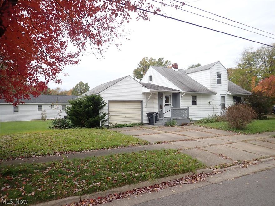 Attention investors or owner occupants looking for a sweat equity! Spacious bungalow with 3 bedrooms, 1 bathroom. Large kitchen with eat in area. Living room, dining room and 2 car attached garage! Close to dining, shopping, schools and highway!