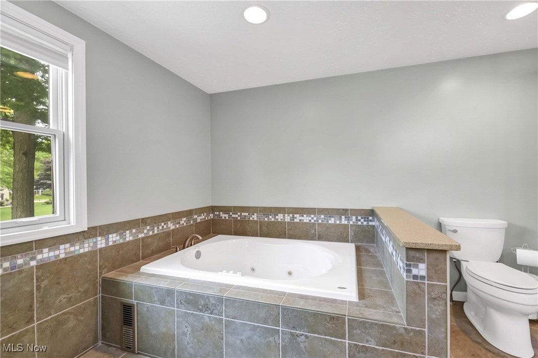 236 Seaward Way, Avon Lake, Ohio image 25