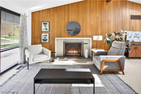 Tiny photo for 463 Queenswood Drive, Bay Village, OH 44140 (MLS # 5202965)