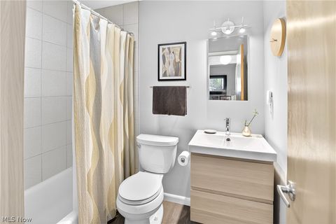 Tiny photo for 463 Queenswood Drive, Bay Village, OH 44140 (MLS # 5202965)