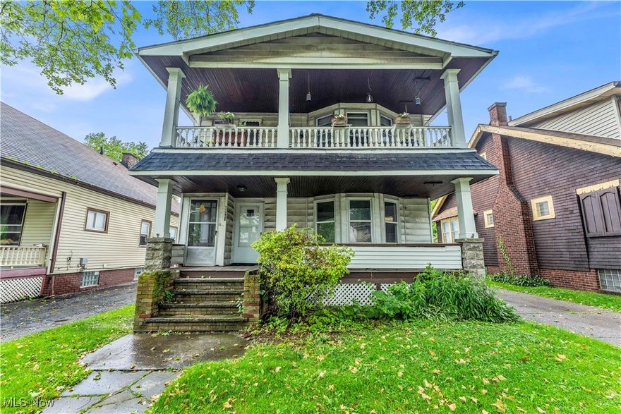 11508 Headley Ave | DN, Cleveland - Spacious 2 bed 1 bath multi-family home! //

$ 895 rent / $ 895 deposit //
$55 application fee per adult //
1-2 pets OK in this unit. After application pre-approval, a PetScreening is required for any animals to proceed with one of our properties; a PetScreening affidavit is still required if you have no pets. (Some breed restrictions apply per HUD guidelines). //
NO SMOKING //
1 time $139 non-refundable set up fee paid at lease signing //

$30/month required resident benefit package; can include personal property/liability insurance for an additional $5/month for $35/month total. //

After application Pre-Approval 1 applicant per household application is required to fill out a PetScreening application, before being about to proceed with placing a Reservation Fee for one of our properties.  You will receive a pre-approval for your application and in order to proceed, the PetScreening is required. Even if you have NO pets - this application must be filled out. One time, non-refundable pet fee of $250-600 per animal applies to all pets & must be paid before or when you pay your first month rent. (No fee for qualified assistance animals). //

Our application is processed through secure site: Findigs, and they require ID and income verification. Without this, your application will not be processed. They offer 24/7 chat support on their application directly if you have any questions. //

BEDROOMS: 2 //
BATHROOMS: 1 //
APPLIANCES PROVIDED: Fridge and stove //
UTILITIES / RESIDENT RESPONSIBILITY: Resident pays gas and electric and is responsible for snow removal. //

Serious inquiries only.