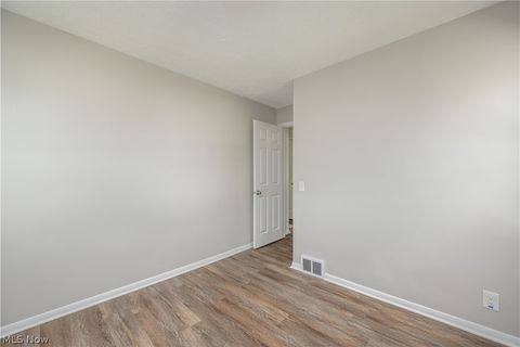 Tiny photo for 1323 29th Street NE, Canton, OH 44714 (MLS # 5203553)