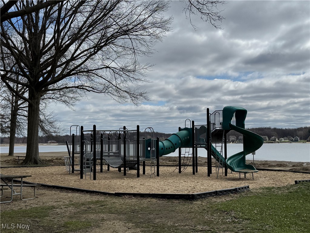 Afton Avenue, Lake Milton, Ohio image 26